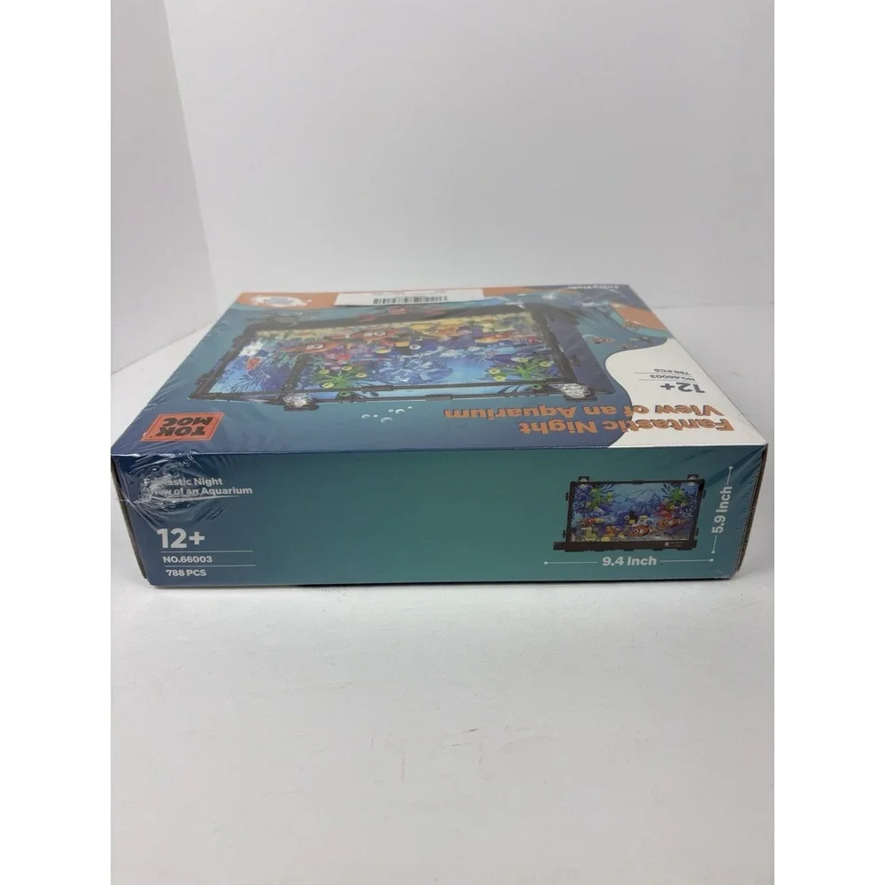 NIB Tok Moc Fantastic Night View Of Aquarium Building Set.